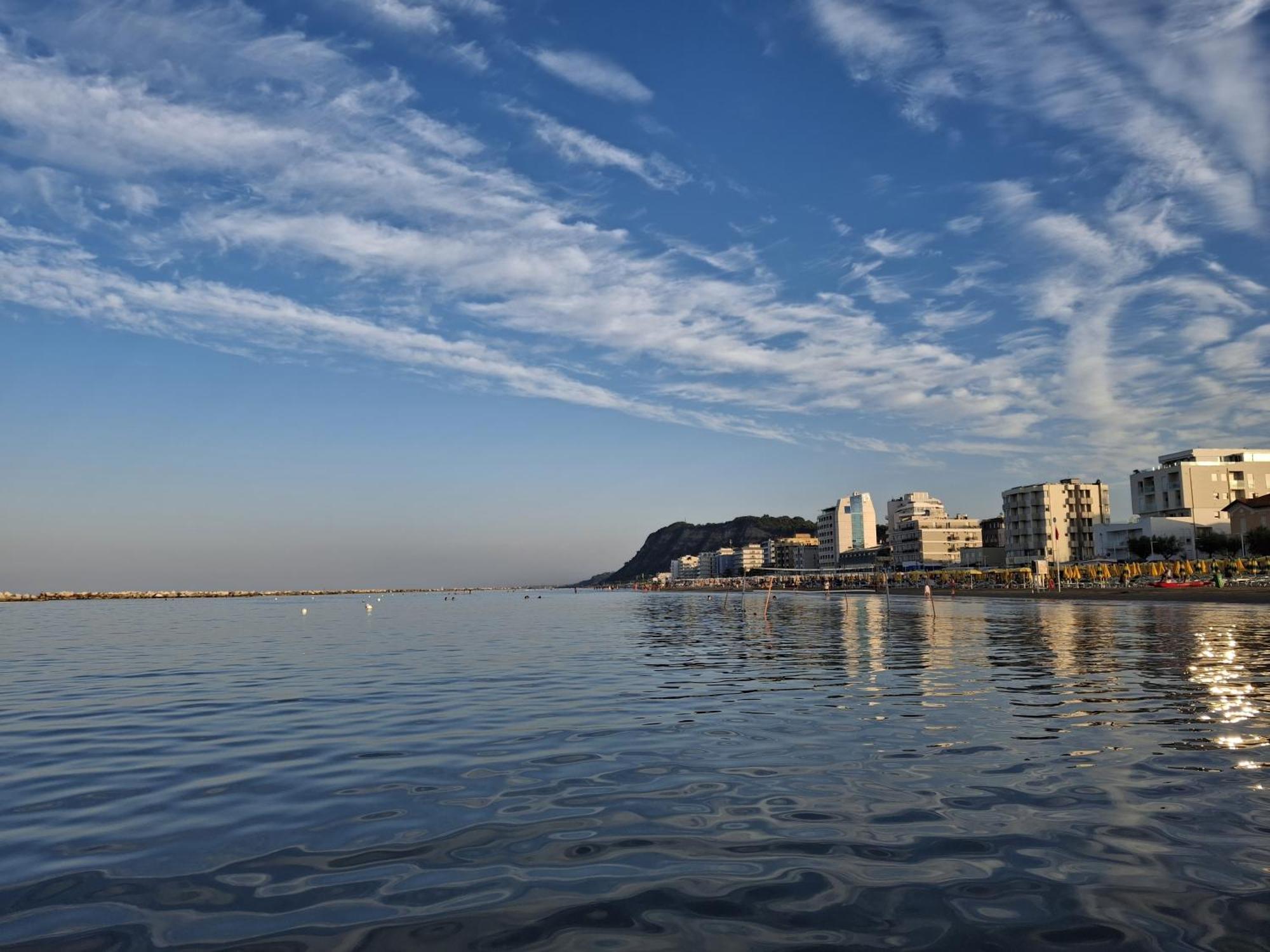 Nessun Dorma B&B Pesaro Bagian luar foto